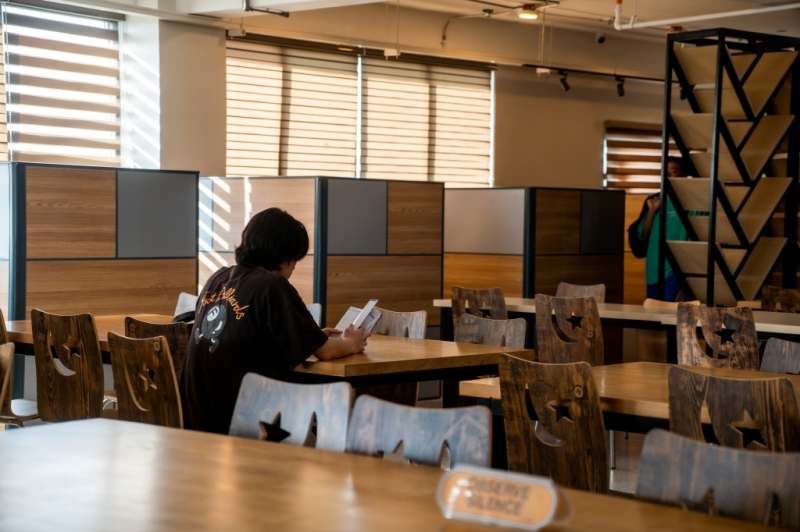 フィリピン留学 Cebu21 - CIA-LIBRARY-7